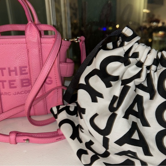 The original Nino Tote bag real leather only 2 used. - Picture 2 of 2